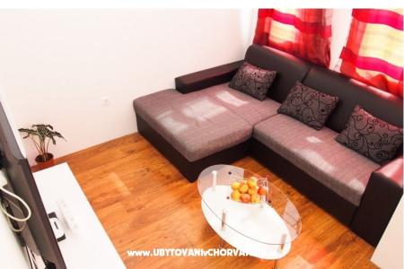 APARTMENTS ELA foto 3