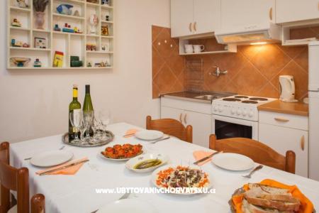 Apartments Sumic Makarska foto 4