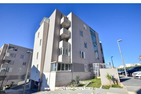 Sunshine Appartement Makarska foto 3