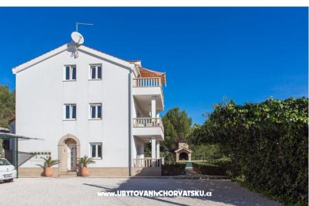 Silvije Appartement Marina - Trogir Croatie