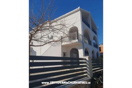 Appartements Pralija Marina - Trogir Croatie