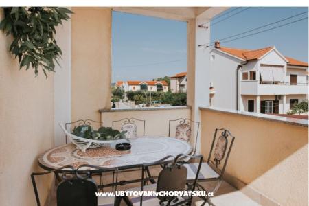 Appartement Betina foto 2