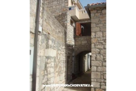 Stara kamena kuca - Appartement Andrij foto 2