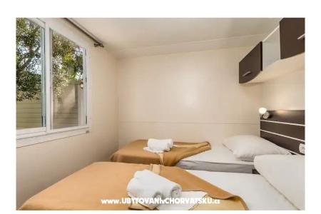 Mobile Home Luna - Campement Straško foto 5