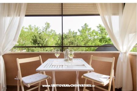 Appartement Alba.4*.more , odmor Novigrad Croatie