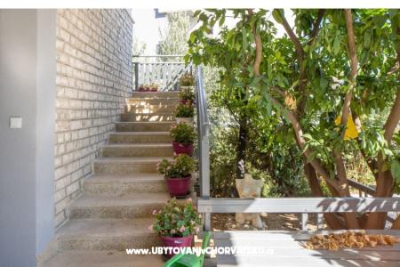 Appartements Pavlović Duće foto 3