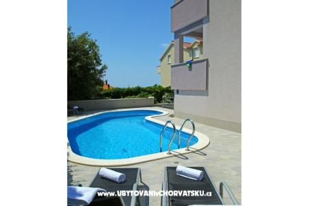 Nemira Exclusive Omis Croatie