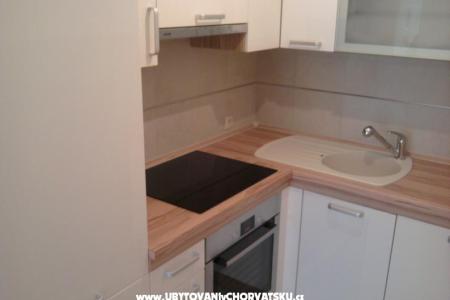 Petar apartmani Omis foto 3