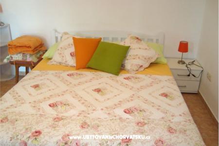 Studio apartman Dinka foto 3