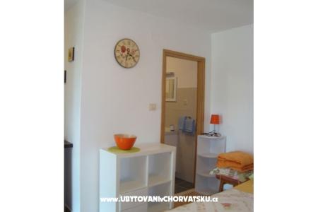 Studio apartman Dinka foto 4