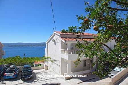 Villa Laura 50 m do mora Omis Croatie