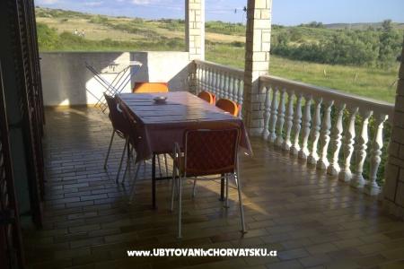 Appartements Ćurić Povljana foto 4