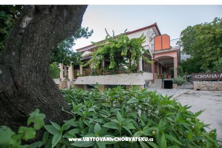 Appartements Adriana Starigrad Paklenica Croatie
