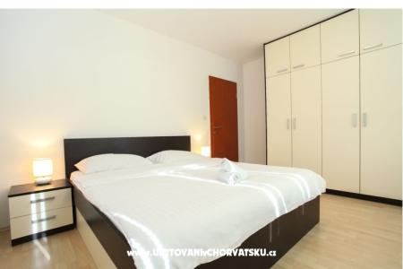 Pakoštane Appartements Di-Ana foto 3