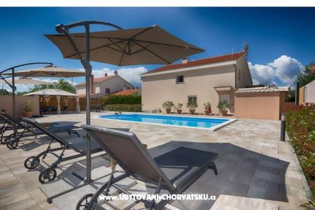  Maison avec piscine - Villa Marijana  foto 3