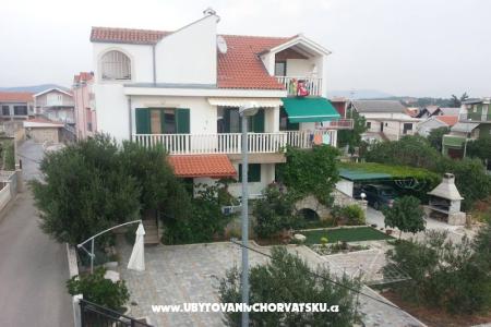 App. Biserka Lolić Pirovac Croatie