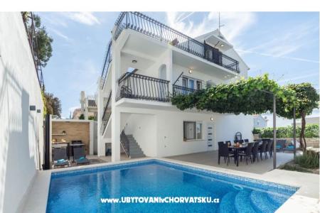 Villa Marante avec piscine Podstrana Croatie