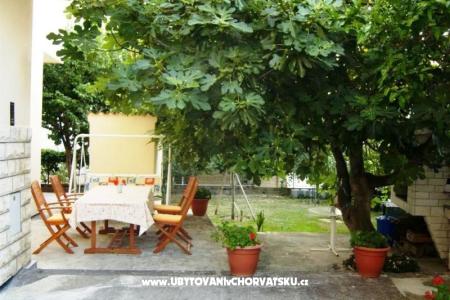 Villa with garden foto 2