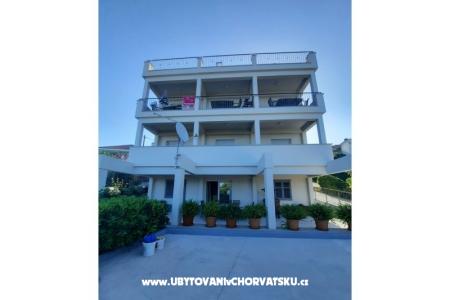 Appartements Plave oči  Podstrana Croatie