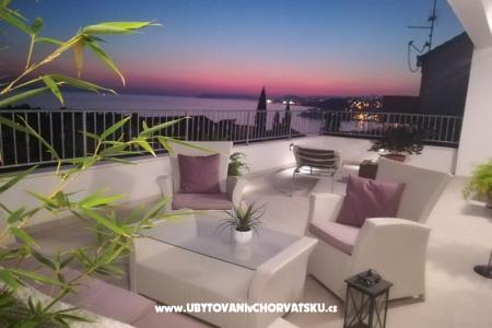Holiday villa LUX Podstrana Croatie