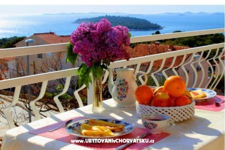 Appartements TONĆI I IRIS*** Primosten Croatie