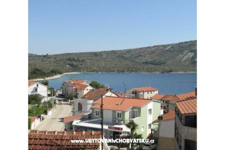 Zora Primosten Croatie