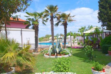 Appartements avec piscine Jadranka foto 3