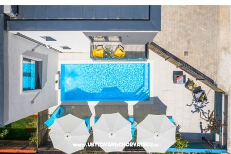 4 Studio APP avec piscine - Vila Vala foto 2