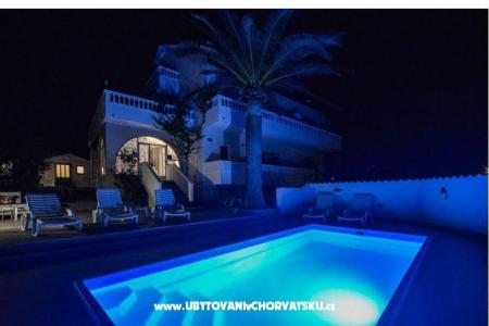 Appartements Anny avec piscine foto 2