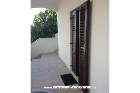 Anita Appartements-Rogoznica foto 4