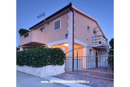 Appartements Neda,Kanica Rogoznica Croatie