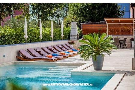 Appartements Kimi with swimming pool  foto 4