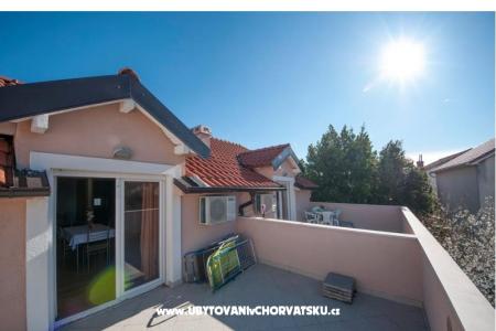 Appartement Maretić foto 2