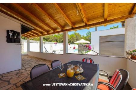 Appartement ANAI with private  pool foto 4