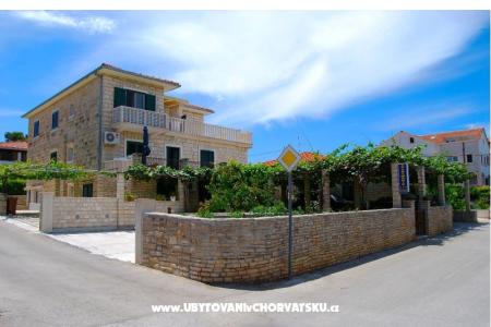 Appartements Darija Supetar - Brac Croatie
