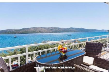 Villa Rozana-wellness apartments Trogir Croatie