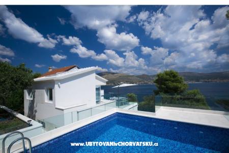 Casa Blanca White house – Trogir Croatie