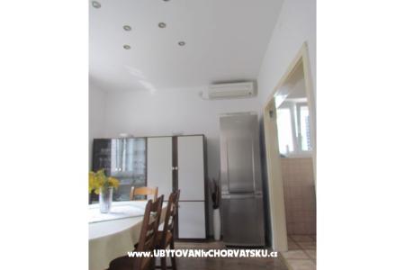 Maison Petar &amp; Appartement for 2 perso foto 5