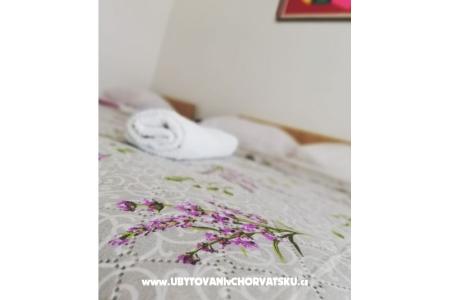Appartements Aniko Šarić foto 3