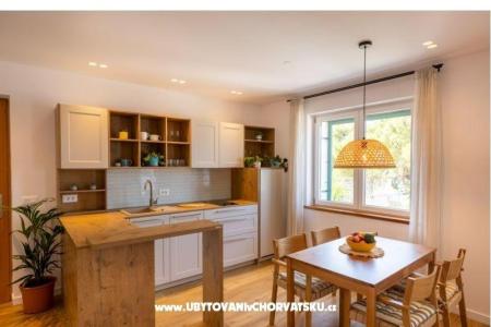 Beachfront Appartement NIVES foto 5