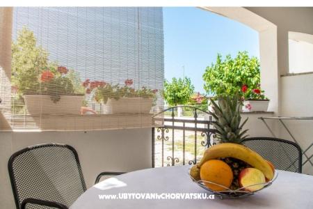 Sea Breeze apartments Tucepi Croatie