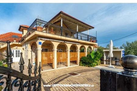 Maison de vacances  *** – île Ugljan Croatie