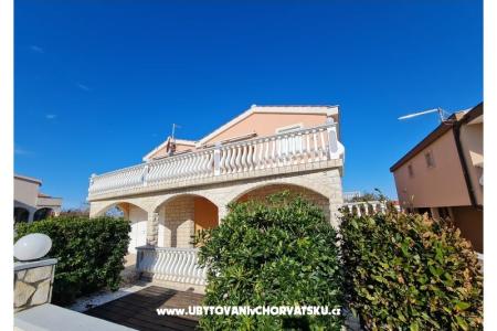 Appartement Sakoman île Vir Croatie