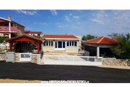 apart. Zadro first house by the sea île Vir Croatie