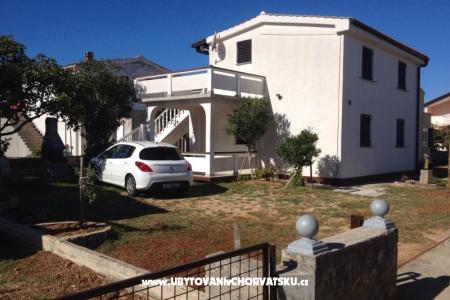 Appartement Dokoza île Vir Croatie