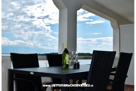 Appartements Mirko île Vir Croatie
