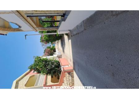 Appartements Topalovic île Vir Croatie