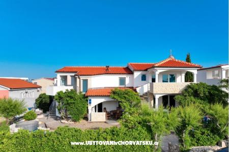 Vila Filipasic  île Vir Croatie