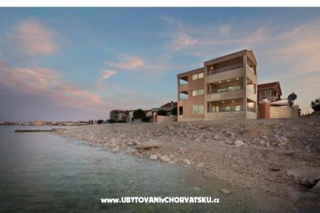 Villa Vista Royal foto 2