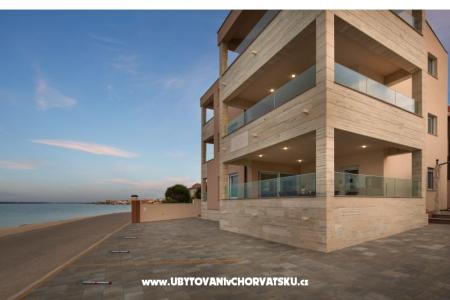 Villa Vista Royal foto 3